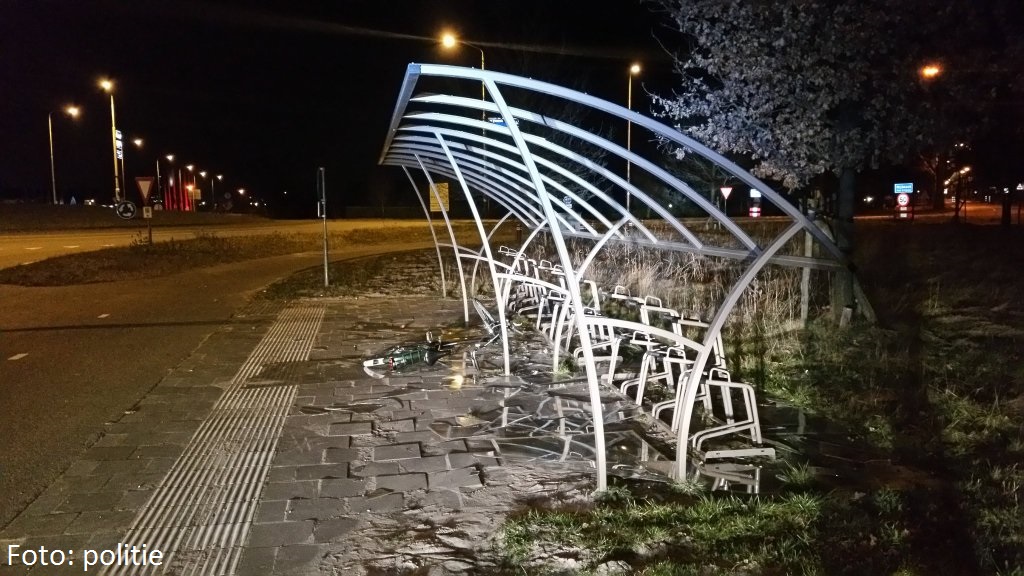 bushalte vernield nieuw