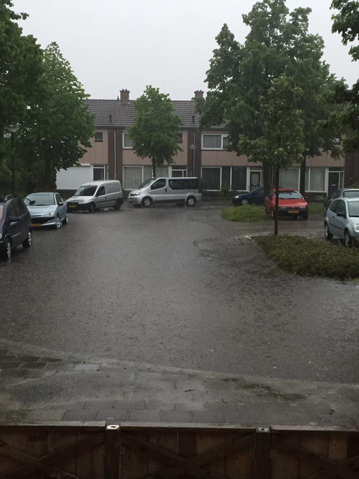 avond wateroverlast2