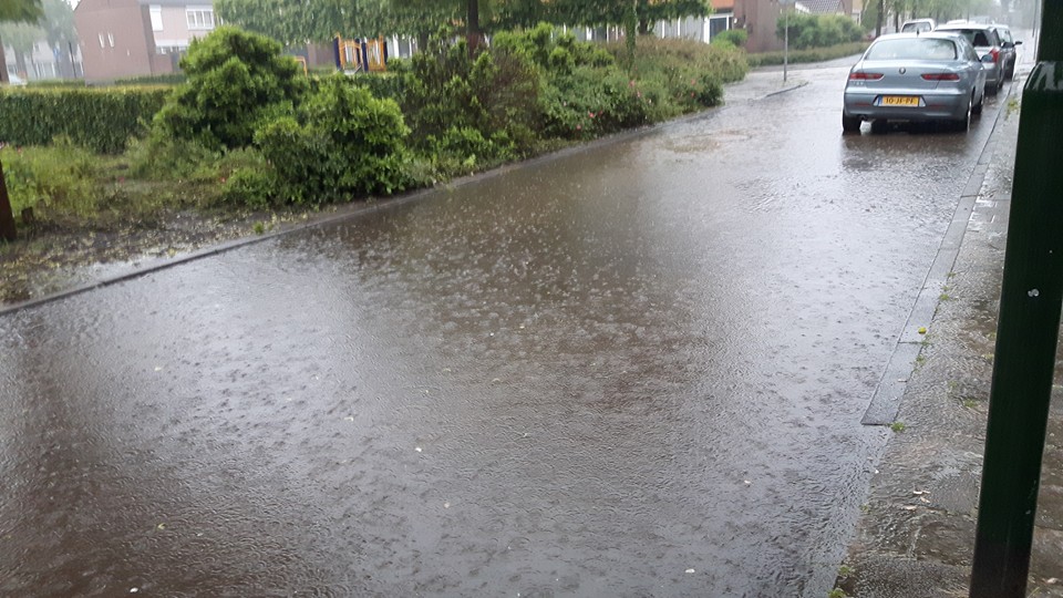 avond wateroverlast3