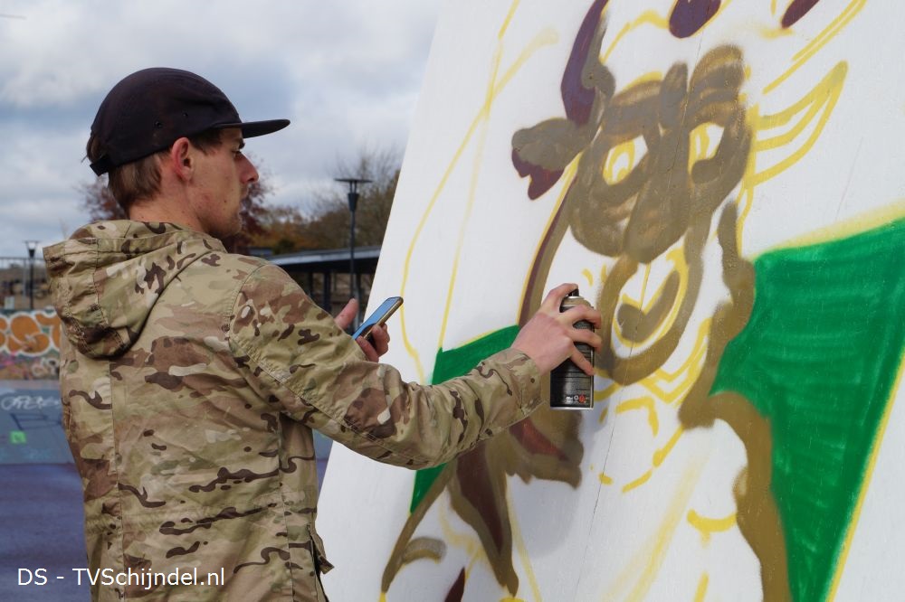 6 nov graffiti bizzi1