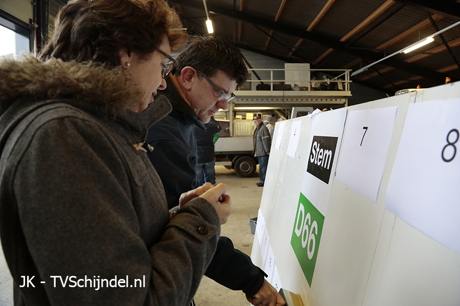 Affichesplakken 1102