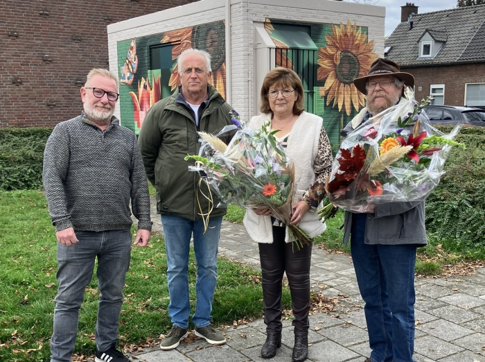 Bloemen en Pixels: kunstwerk verbindt bewoners Bloemenwijk