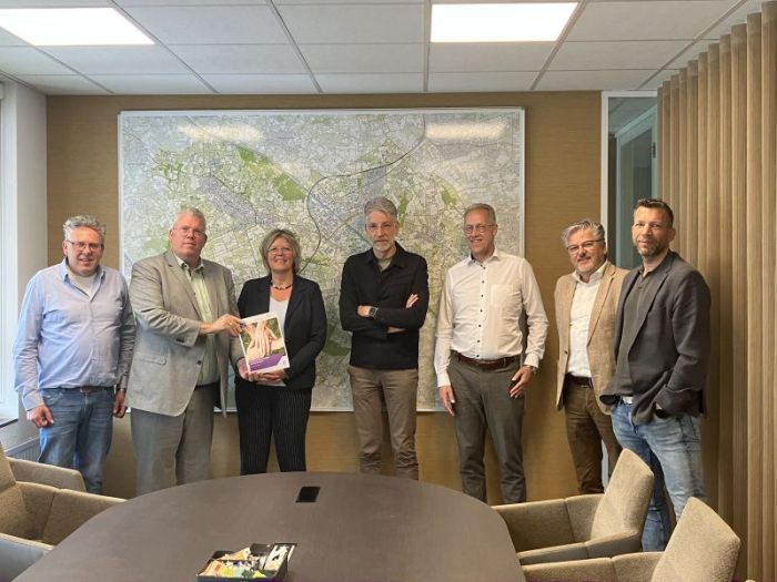 Goede samenwerking tussen bedrijven, scholen en gemeente