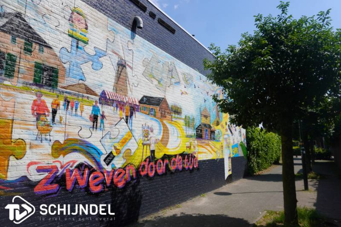 Kunstwerk 'Zweven door de Tijd' onthuld (fotoboek)