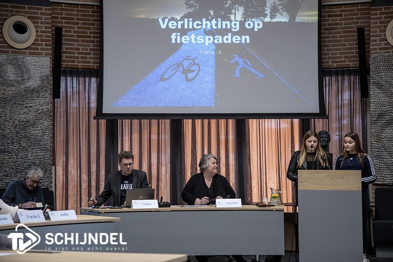 Glowinthedark 1582121615300