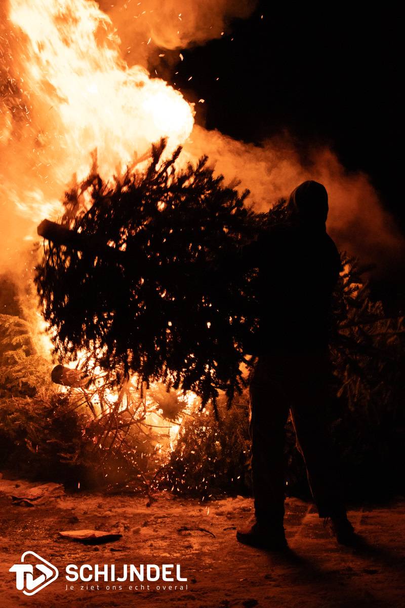 kerstboomverbranden 12