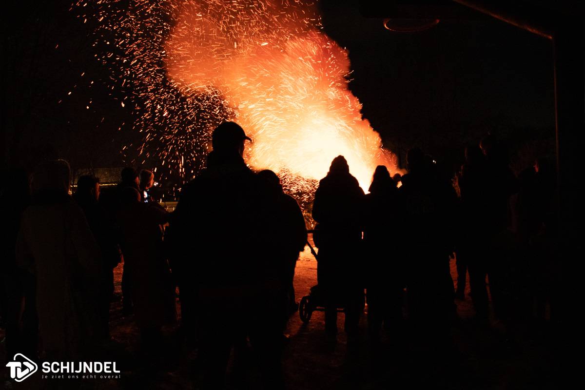 kerstboomverbranden 16