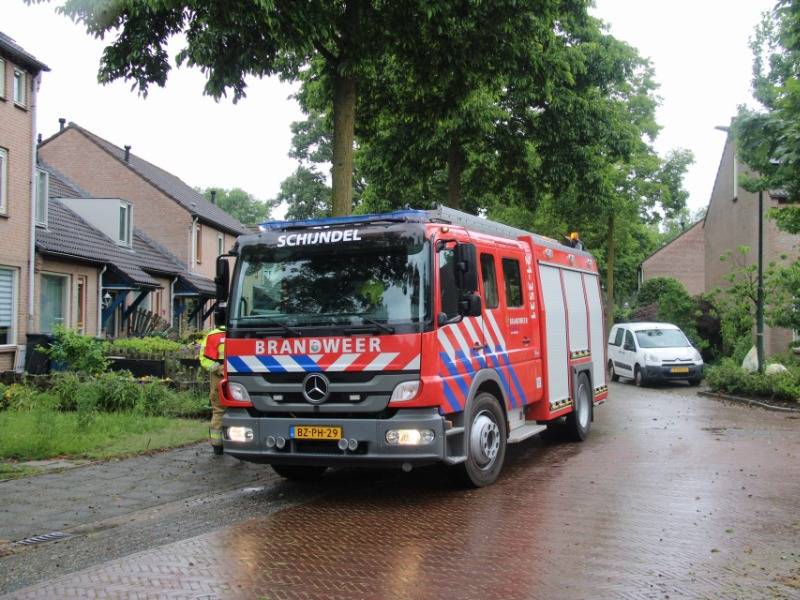 Brandweer onderzoekt vreemde lucht Oliemolen